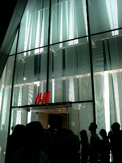H&M TOKYO